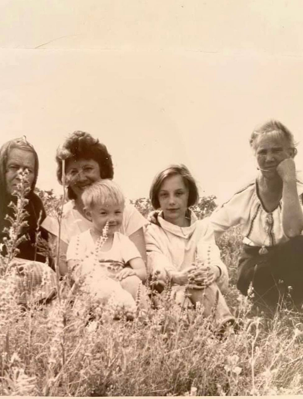 Olga with her mother, brother and two grandmothers 